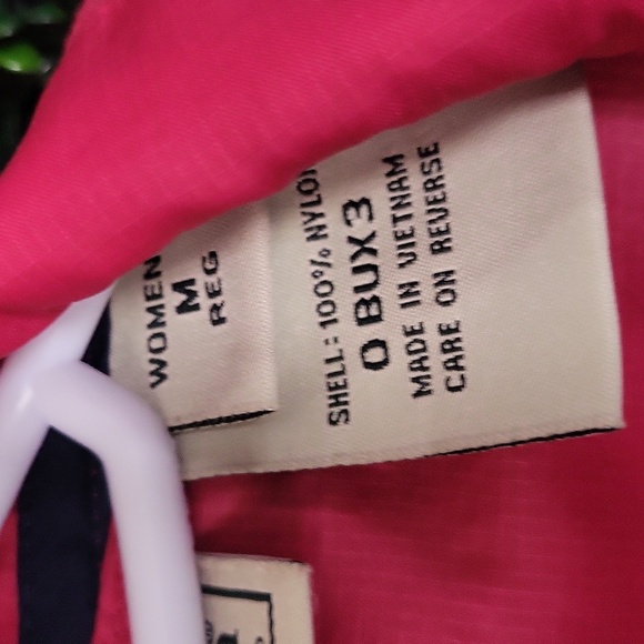 L.L. Bean Women's Vibrant Pink Utility Jacket - Picture 4 of 8